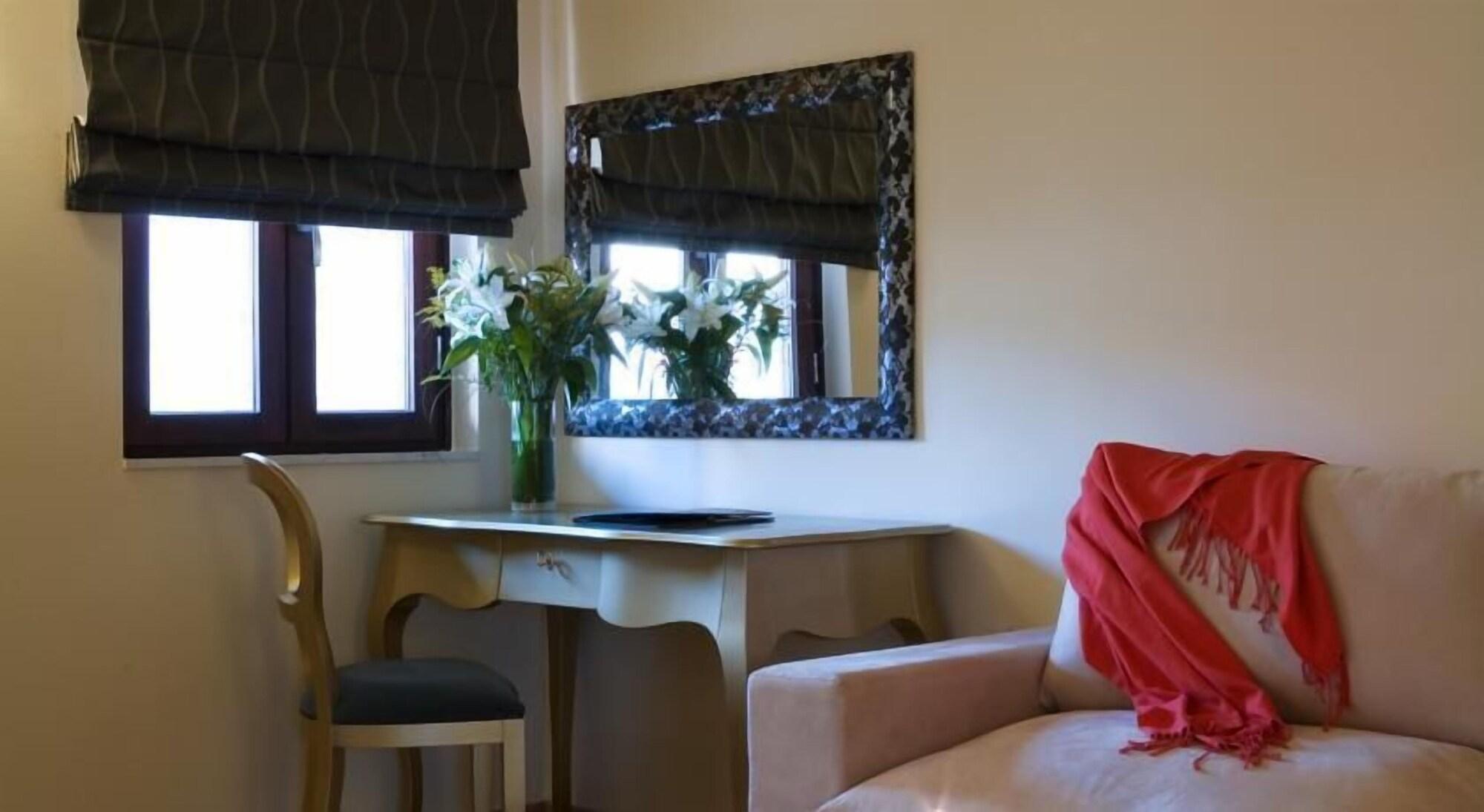 Valis Resort Hotel Volos Eksteriør billede A Roman blind