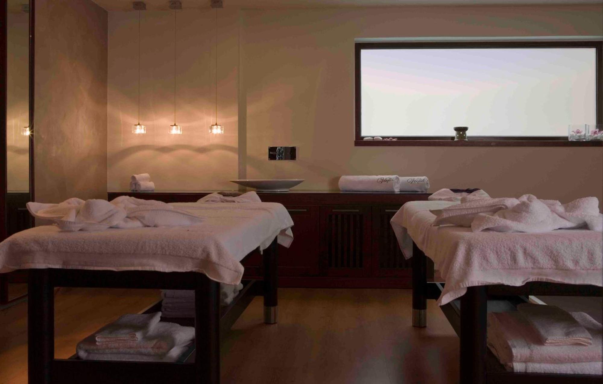 Valis Resort Hotel Volos Eksteriør billede Massage beds