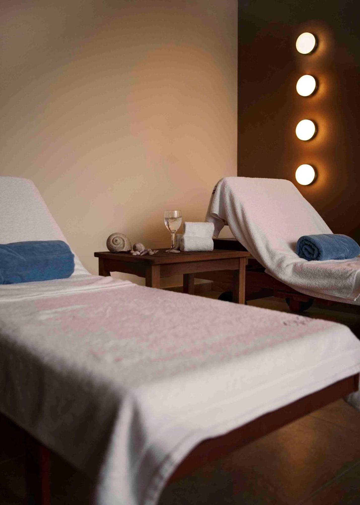 Valis Resort Hotel Volos Eksteriør billede Massage beds