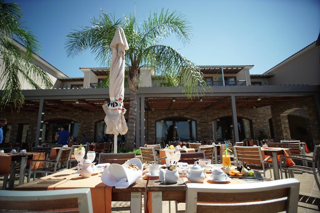Valis Resort Hotel Volos Eksteriør billede The restaurant at the hotel